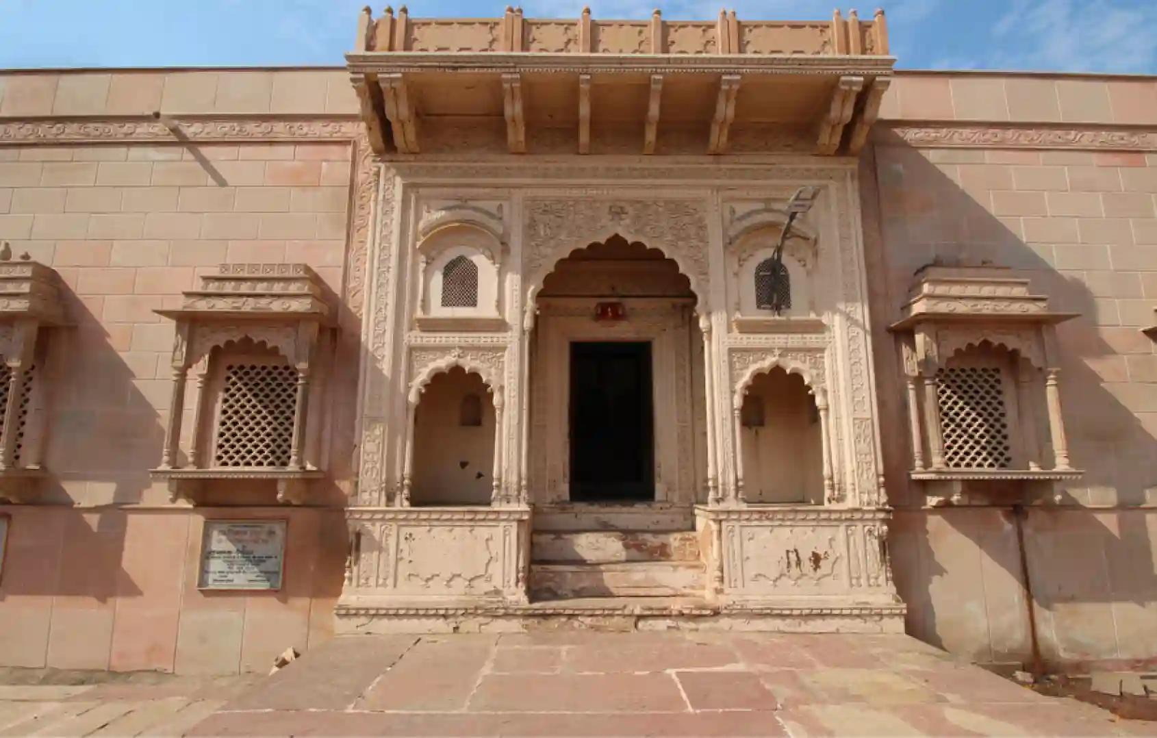 Shri Dirgh Vishnu Temple,Mathura, Uttar Pradesh