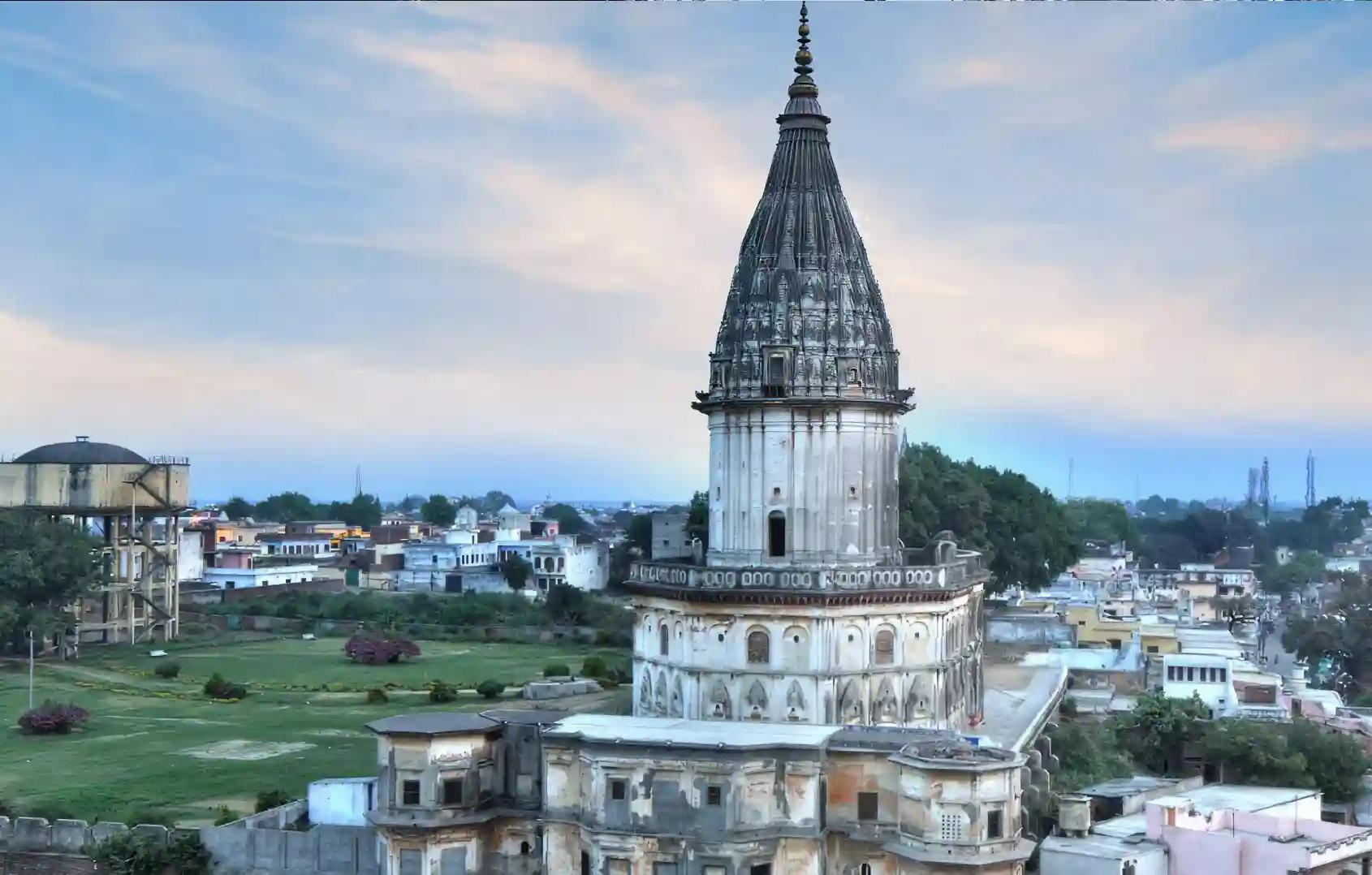 श्री प्राचीन राज द्वार मंदिर, अयोध्या, उत्तर प्रदेश