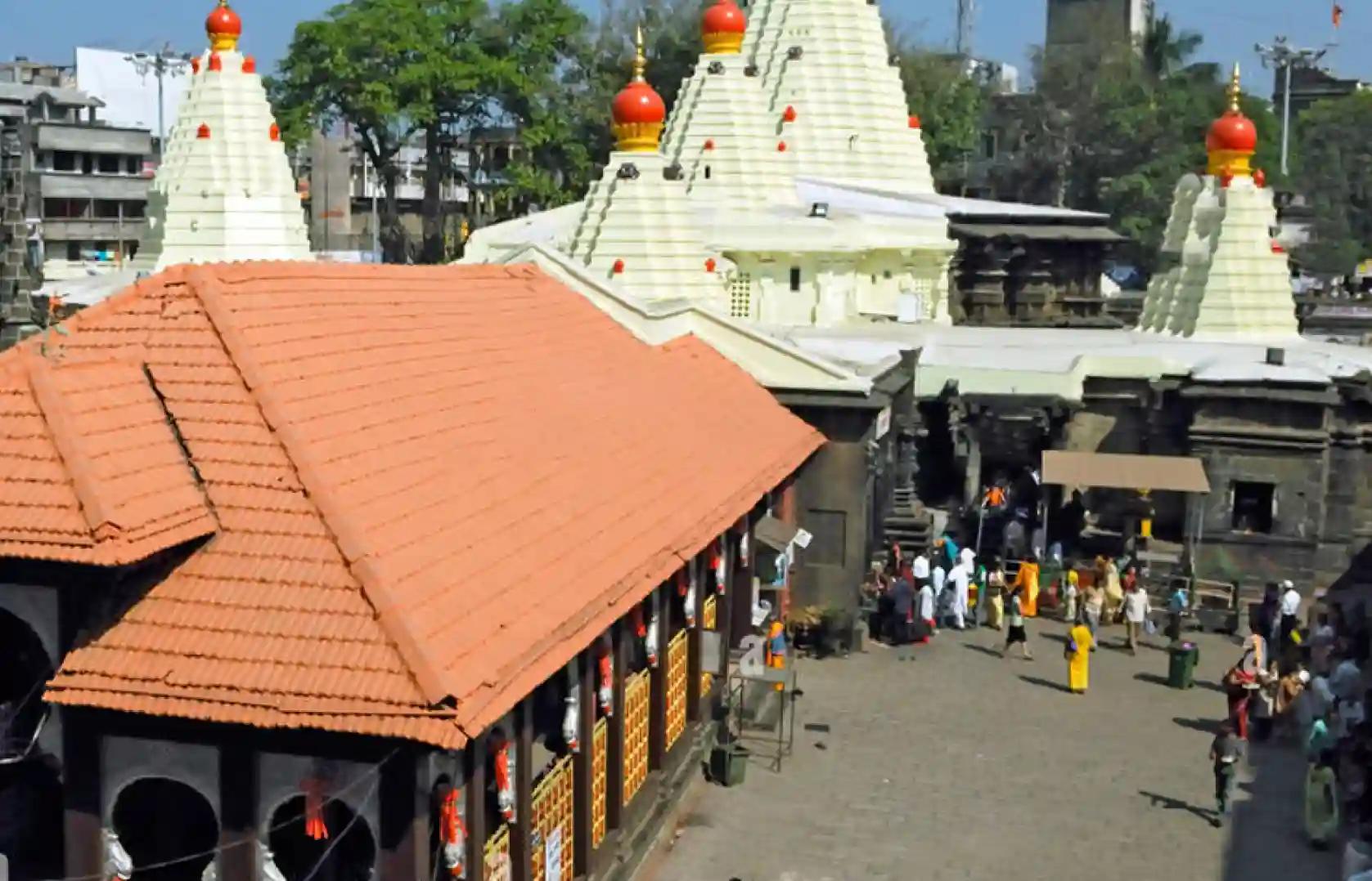 शक्तिपीठ माँ महालक्ष्मी अम्बाबाई मंदिर, कोल्हापुर, महाराष्ट्र 