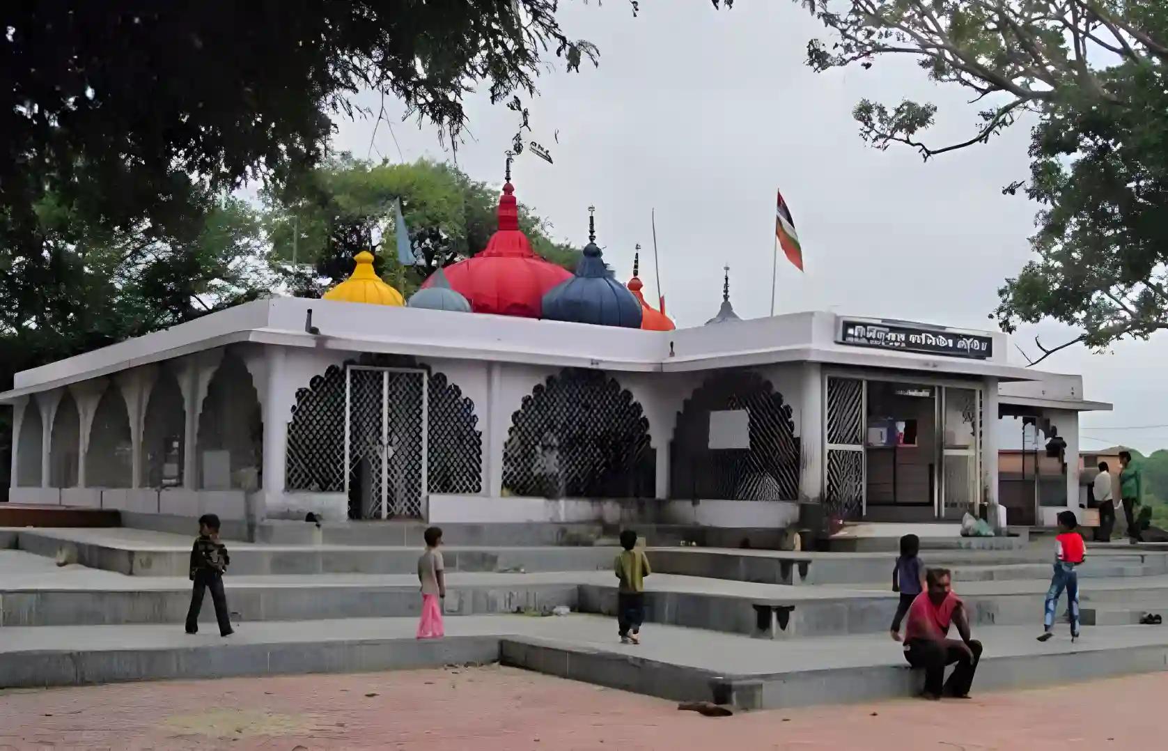 श्री नवग्रह शनि मंदिर, उज्जैन, मध्यप्रदेश