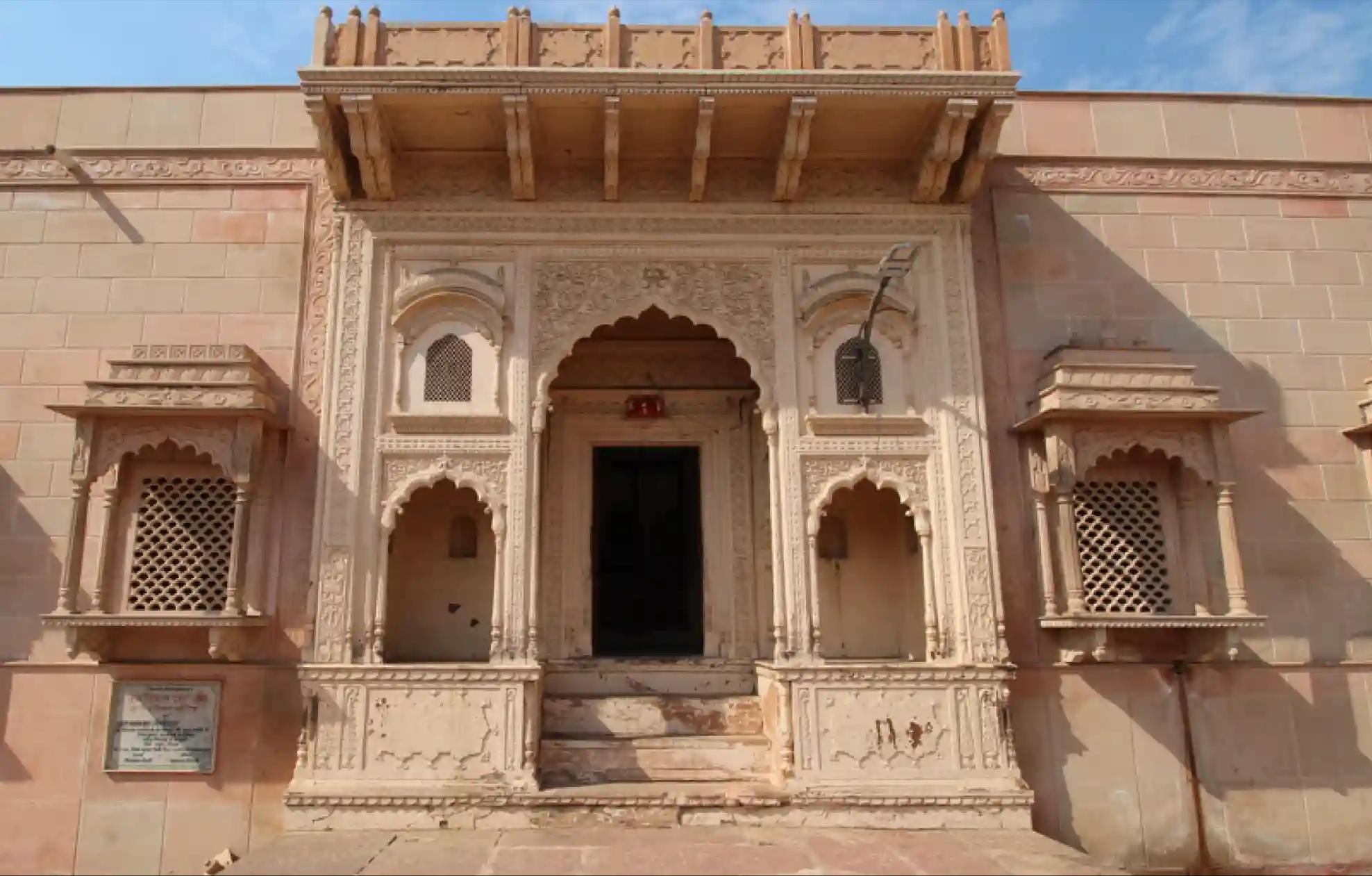 Shri Dirgh Vishnu Temple, Mathura, Uttar Pradesh