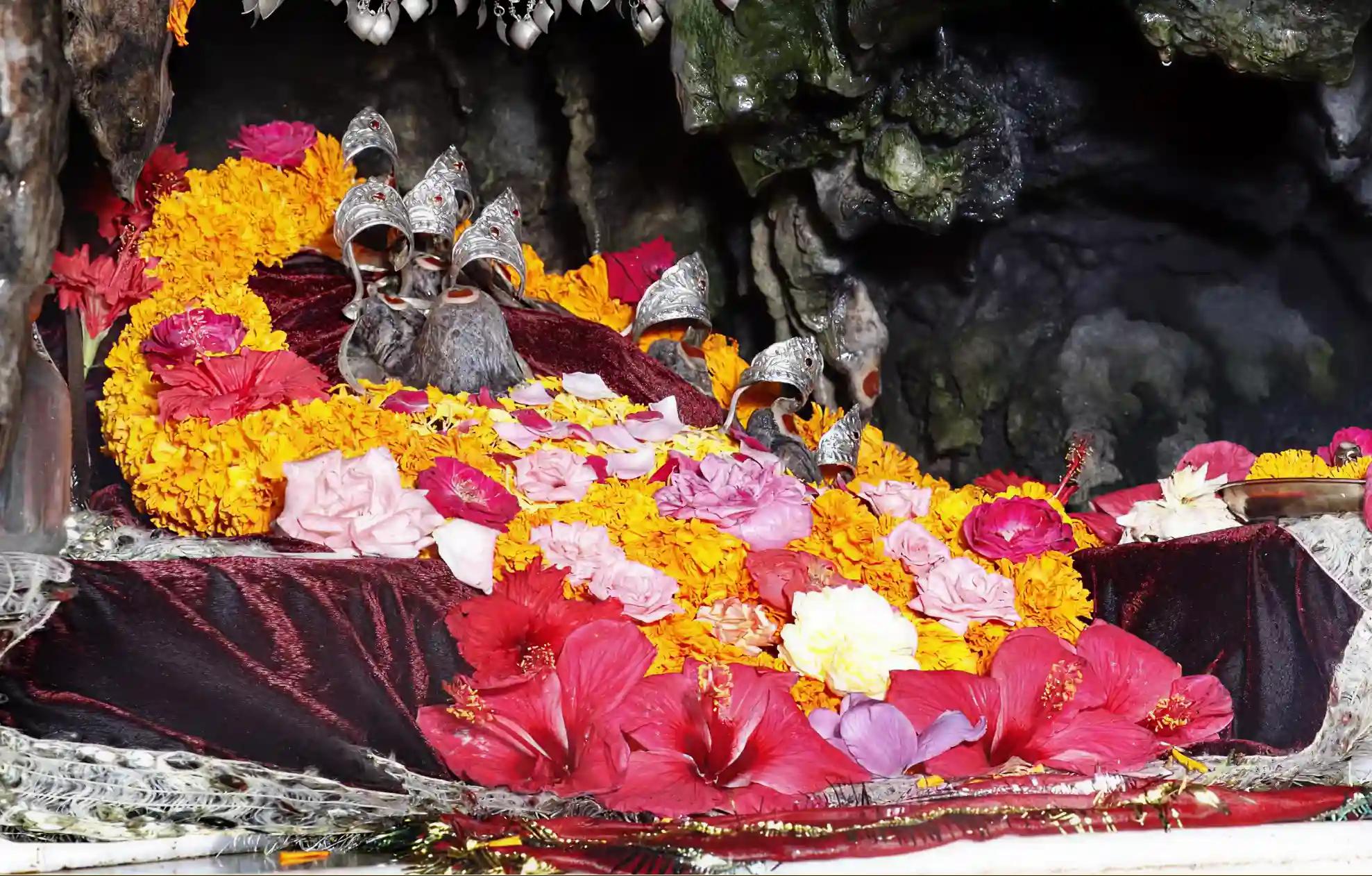 ನವದುರ್ಗಾ ದೇವಾಲಯ, ಕತ್ರಾ ಕ್ಷೇತ್ರ, ಜಮ್ಮು