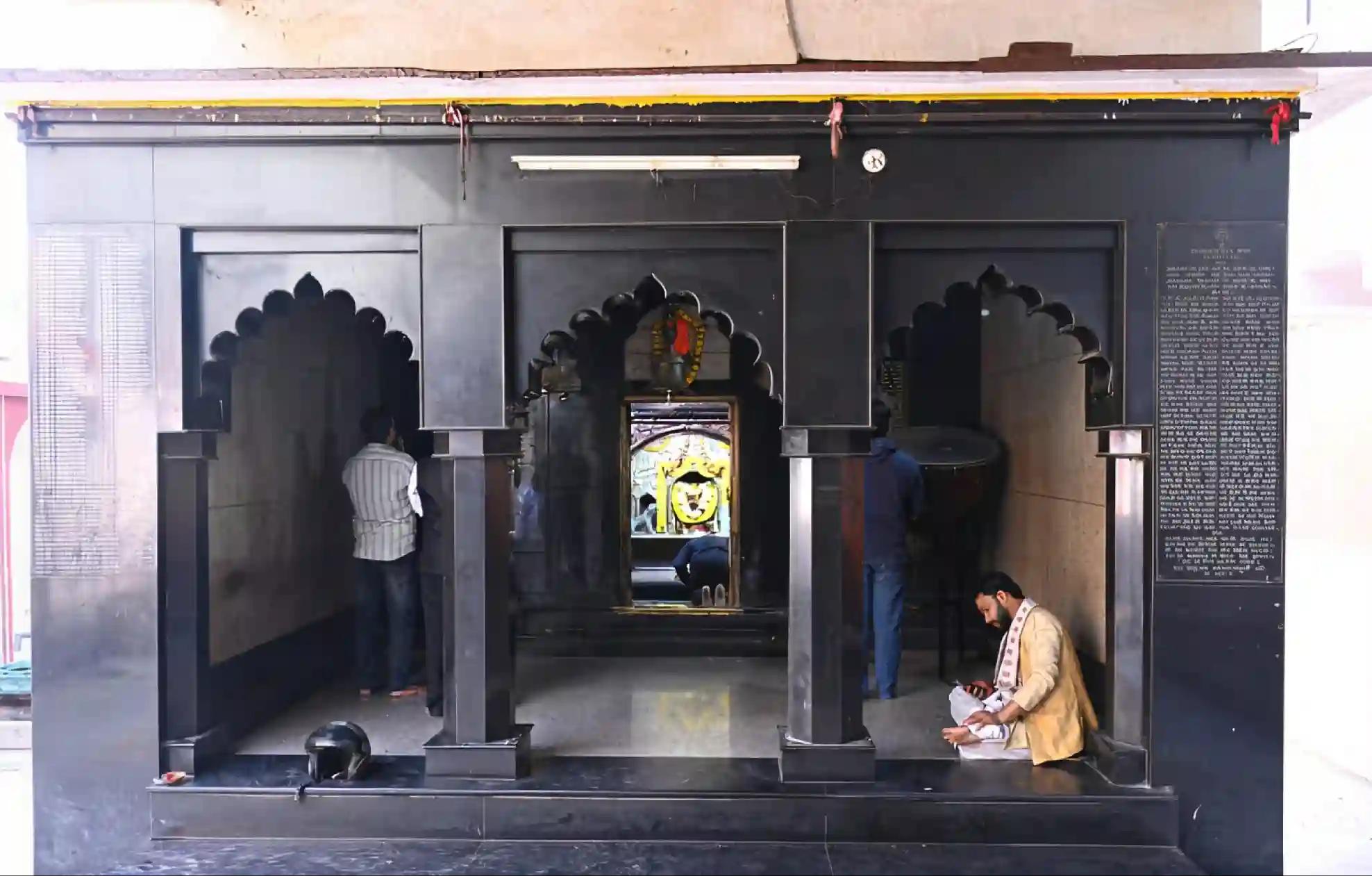 Shri Batuk Bhairav Temple, Kashi, Uttar Pradesh