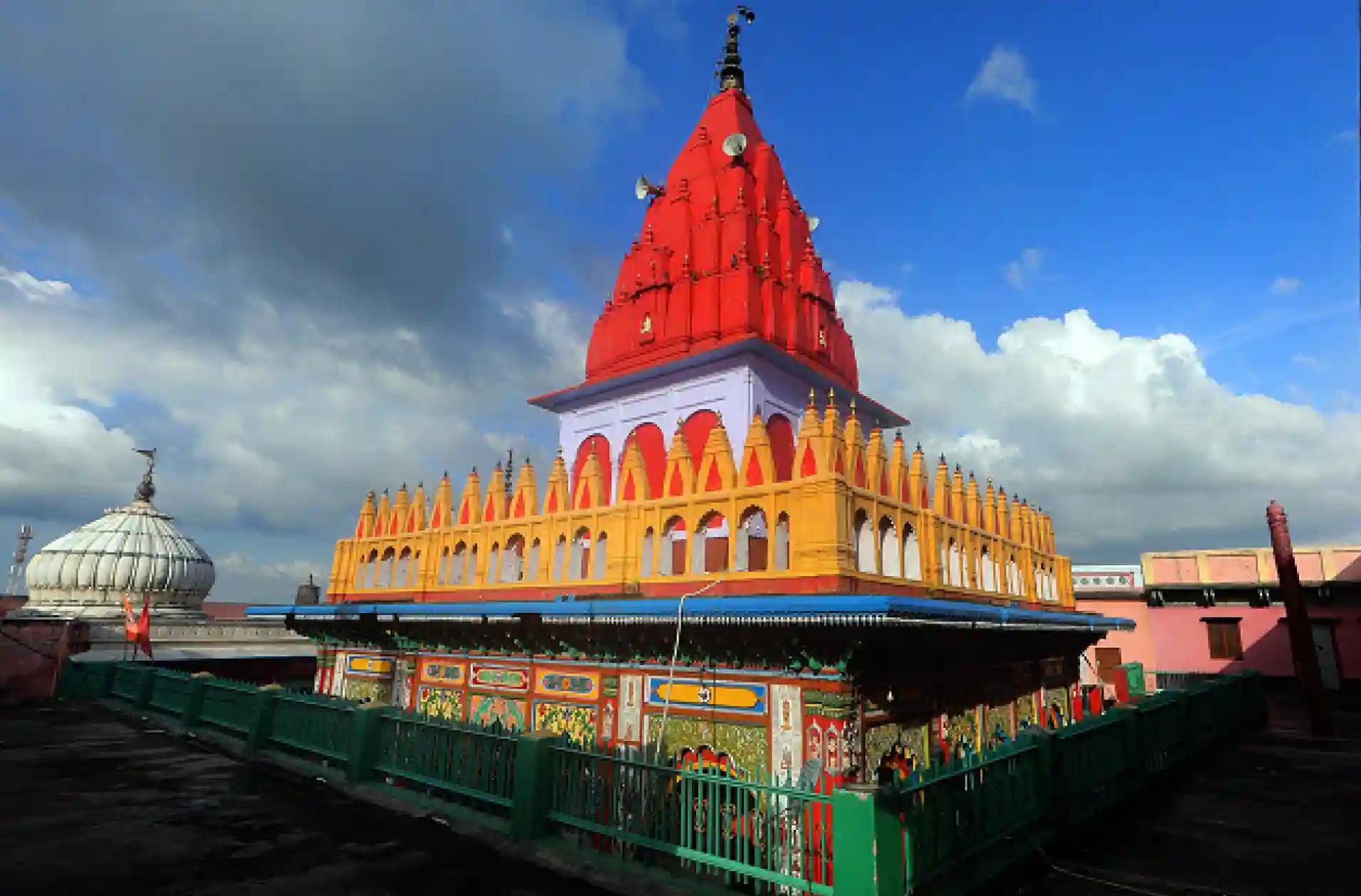  श्री हनुमान गढ़ी मंदिर, अयोध्या, उत्तर प्रदेश