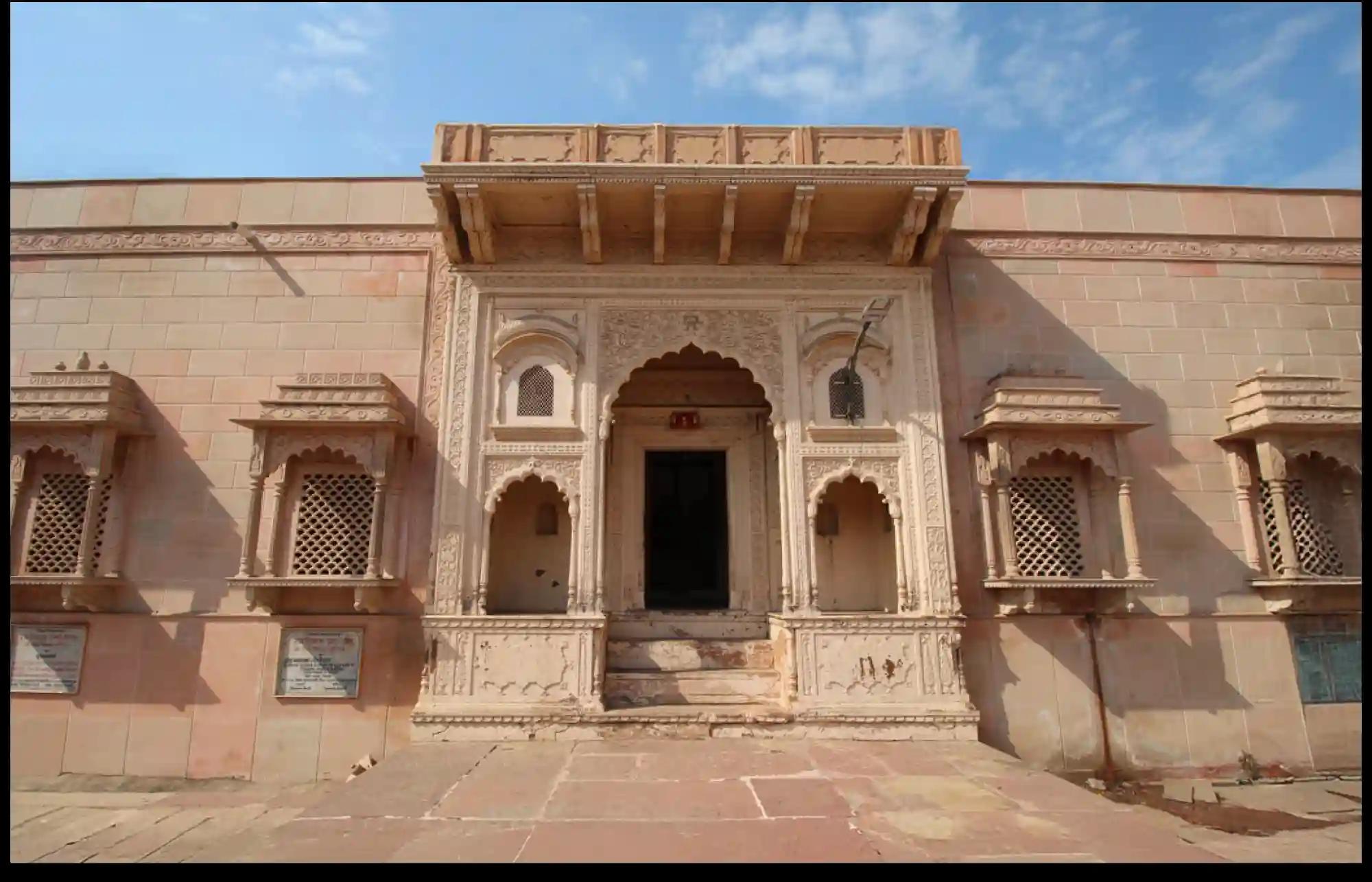 श्री दीर्घ विष्णु मंदिर, मथुरा, उत्तर प्रदेश