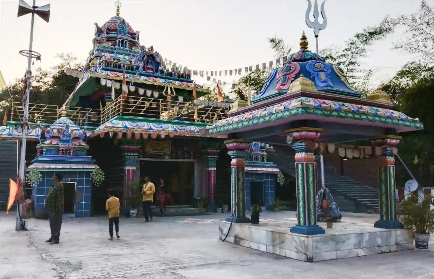 माँ बगलामुखी मंदिर, उज्जैन, मध्य प्रदेश माँ बगलामुखी मंदिर, उज्जैन, मध्य प्रदेश