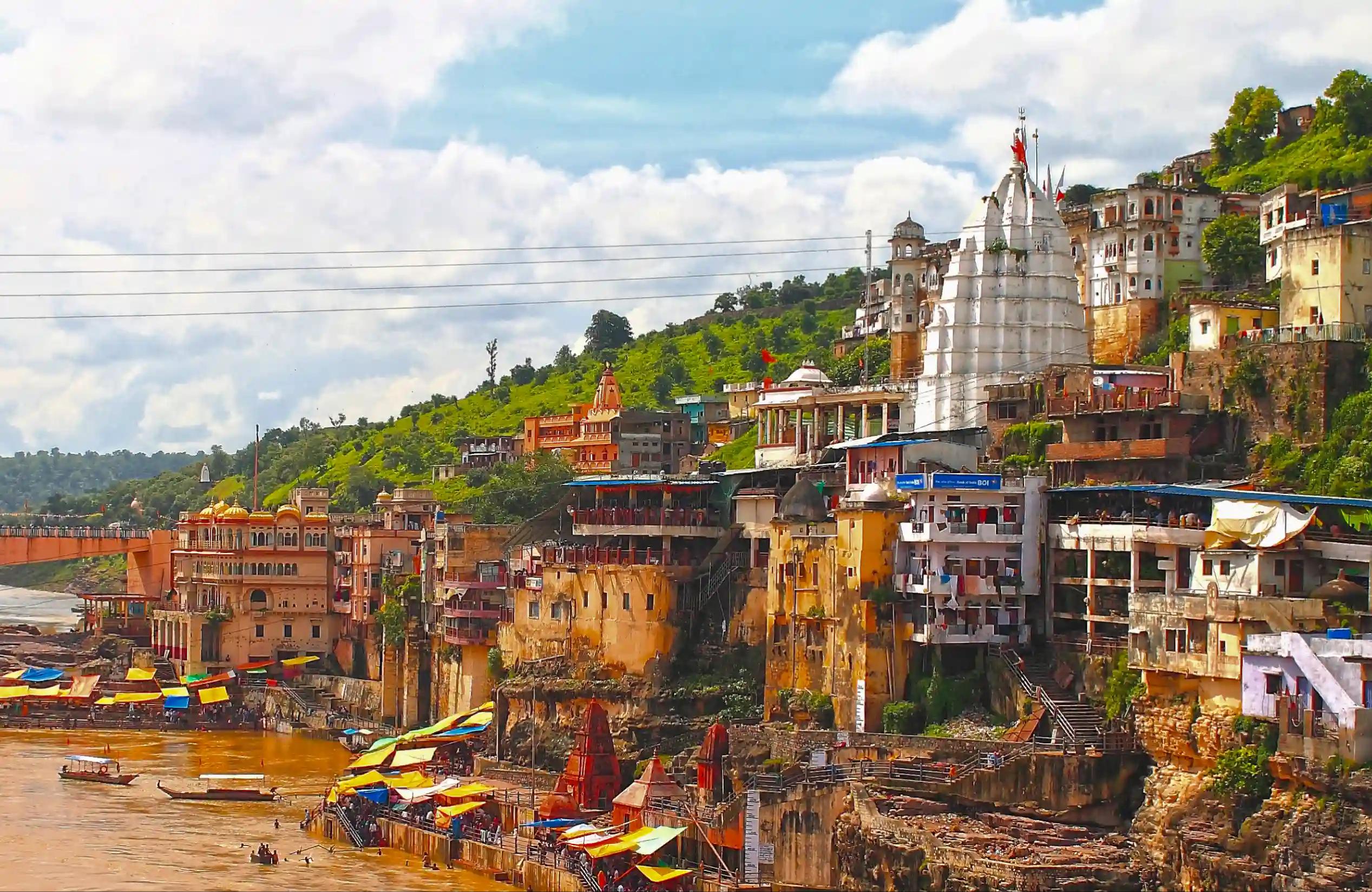 ಶ್ರೀ ಓಂಕಾರೇಶ್ವರ ಜ್ಯೋತಿರ್ಲಿಂಗ ದೇವಸ್ಥಾನ, ಖಂಡ್ವಾ, ಮಧ್ಯಪ್ರದೇಶ ಶ್ರೀ ಓಂಕಾರೇಶ್ವರ ಜ್ಯೋತಿರ್ಲಿಂಗ ದೇವಸ್ಥಾನ, ಖಂಡ್ವಾ, ಮಧ್ಯಪ್ರದೇಶ