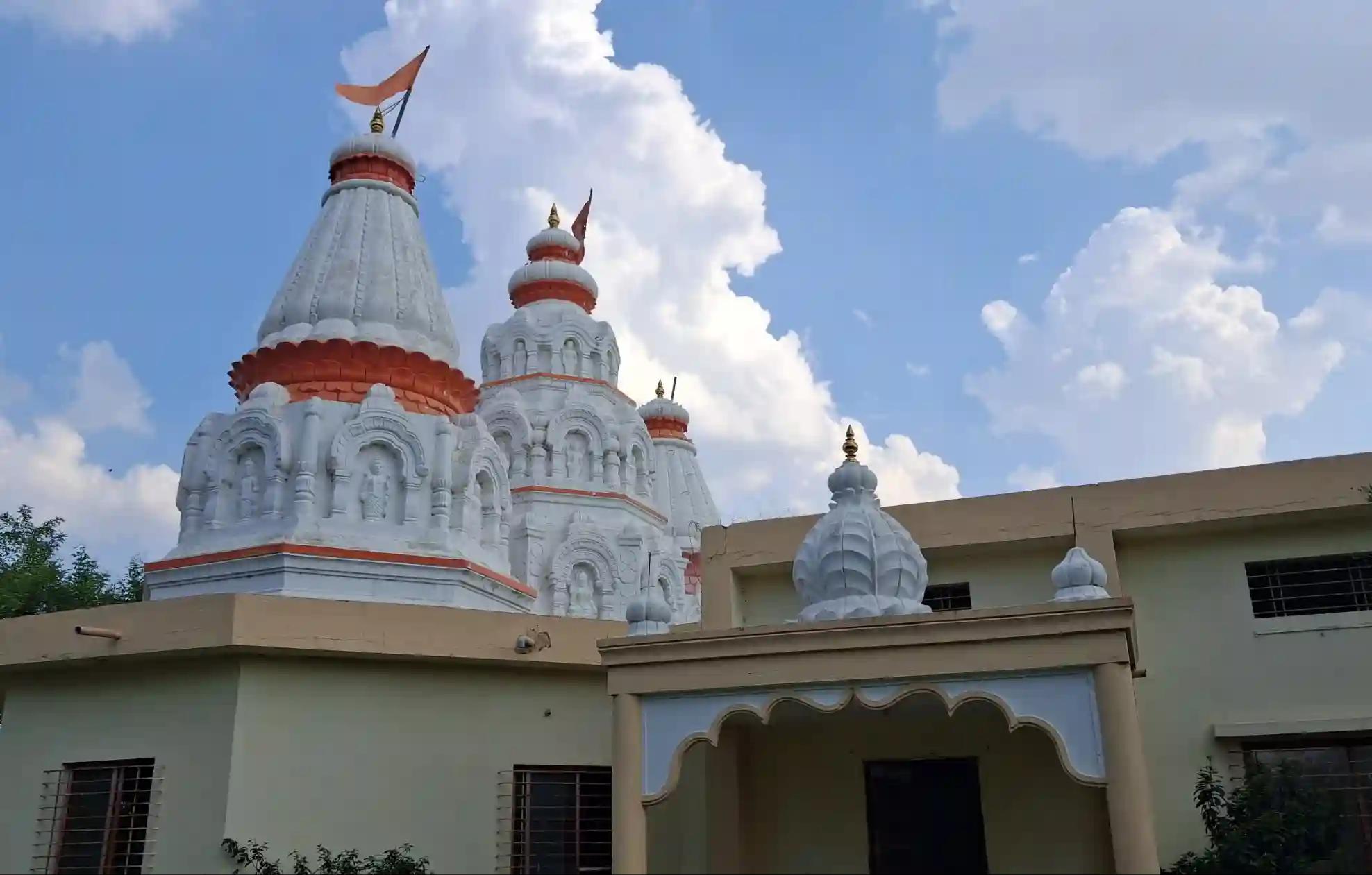 माँ बगलामुखी मंदिर, उज्जैन, मध्य प्रदेश माँ बगलामुखी मंदिर, उज्जैन, मध्य प्रदेश