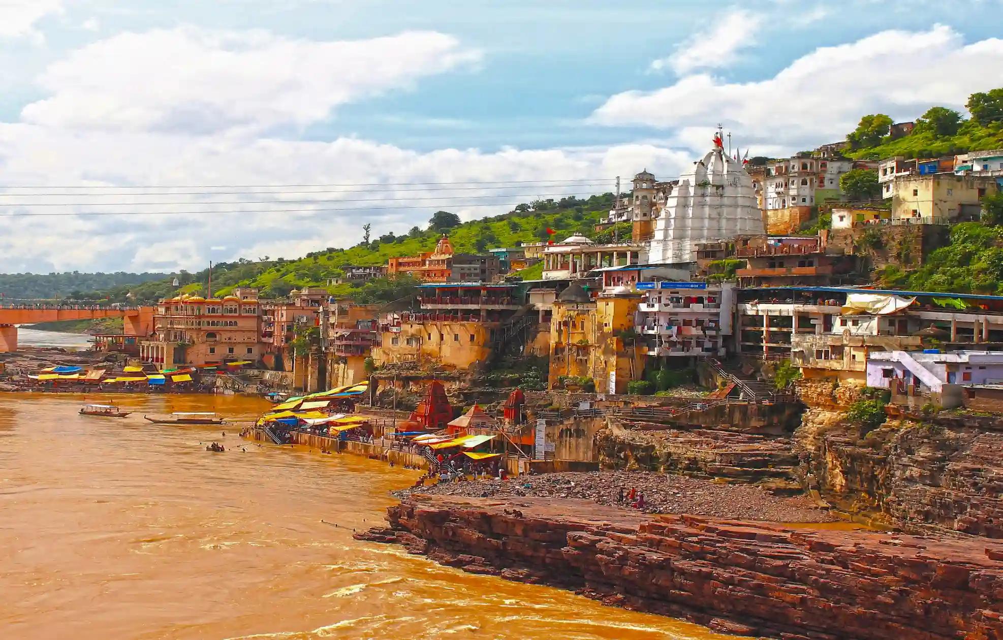 श्री ओंकारेश्वर ज्योतिर्लिंग मंदिर, खंडवा, मध्य प्रदेश श्री ओंकारेश्वर ज्योतिर्लिंग मंदिर, खंडवा, मध्य प्रदेश