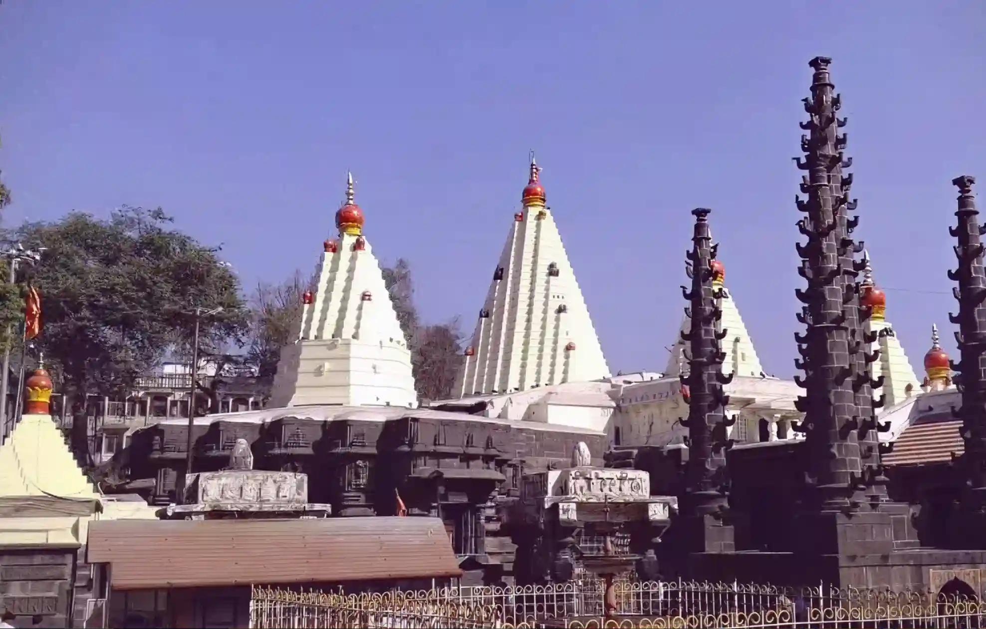 Maa Mahalakshmi Shaktipeetha Temple, Kolhapur, Maharashtra Maa Mahalakshmi Shaktipeetha Temple, Kolhapur, Maharashtra