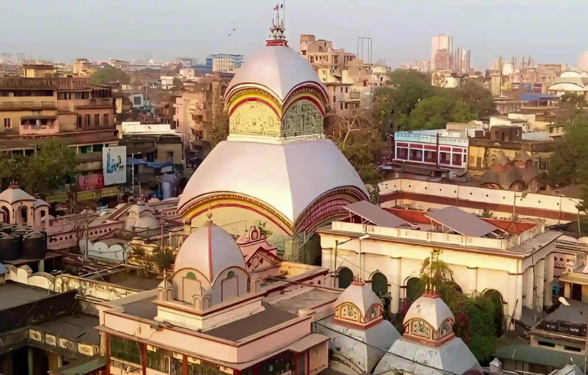 ಕಾಳೀಘಾಟ್ ಶಕ್ತಿಪೀಠ ದೇವಾಲಯ, ಕೋಲ್ಕತ್ತಾ, ಪಶ್ಚಿಮ ಬಂಗಾಳ ಕಾಳೀಘಾಟ್ ಶಕ್ತಿಪೀಠ ದೇವಾಲಯ, ಕೋಲ್ಕತ್ತಾ, ಪಶ್ಚಿಮ ಬಂಗಾಳ