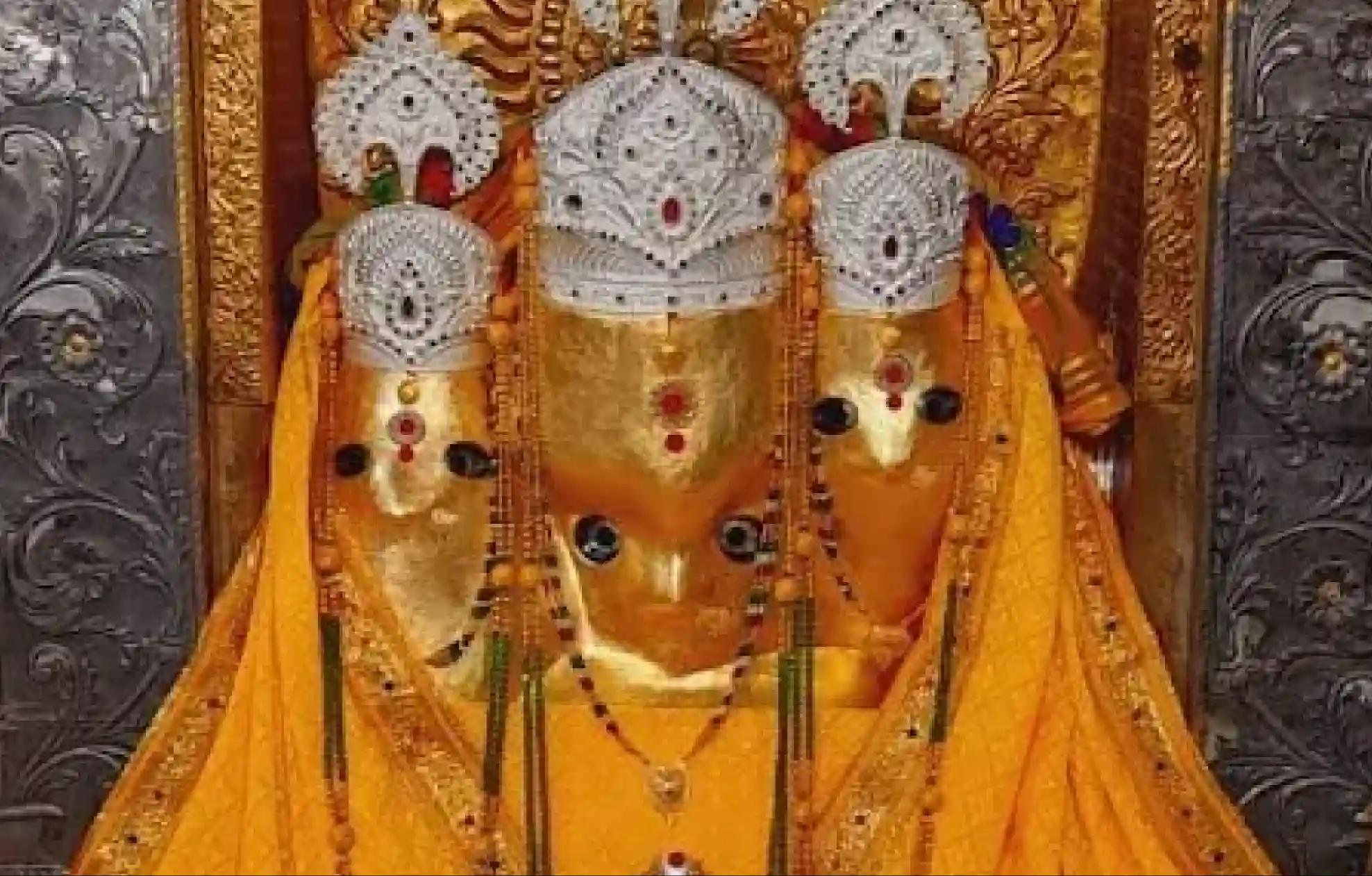 బగళాముఖీ పీతాంబర పీఠం, దతియా, మధ్యప్రదేశ్ బగళాముఖీ పీతాంబర పీఠం, దతియా, మధ్యప్రదేశ్