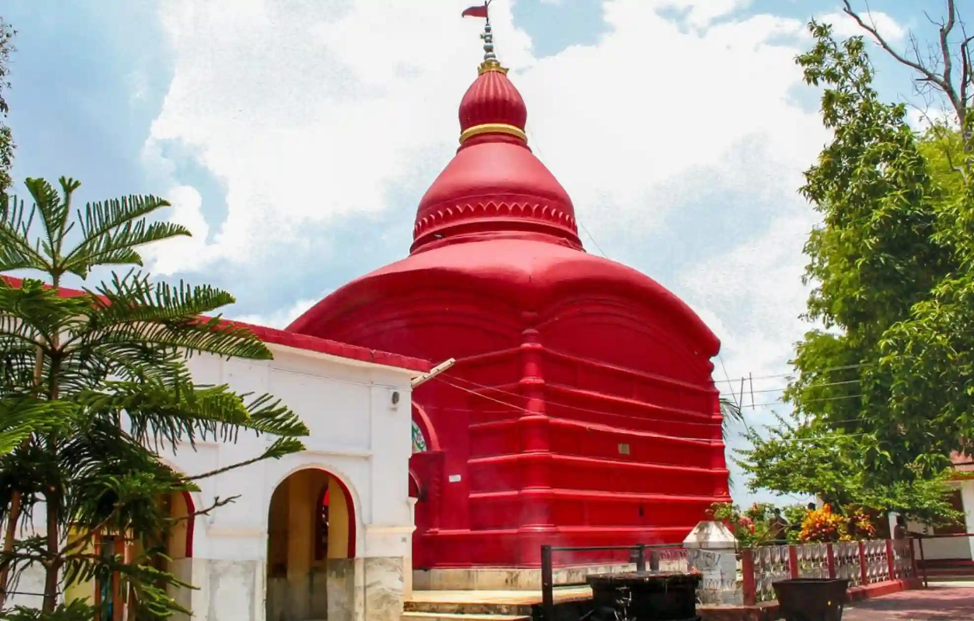 शक्तिपीठ माँ तारापीठ मंदिर, बीरभूम, पश्चिम बंगाल शक्तिपीठ माँ तारापीठ मंदिर, बीरभूम, पश्चिम बंगाल