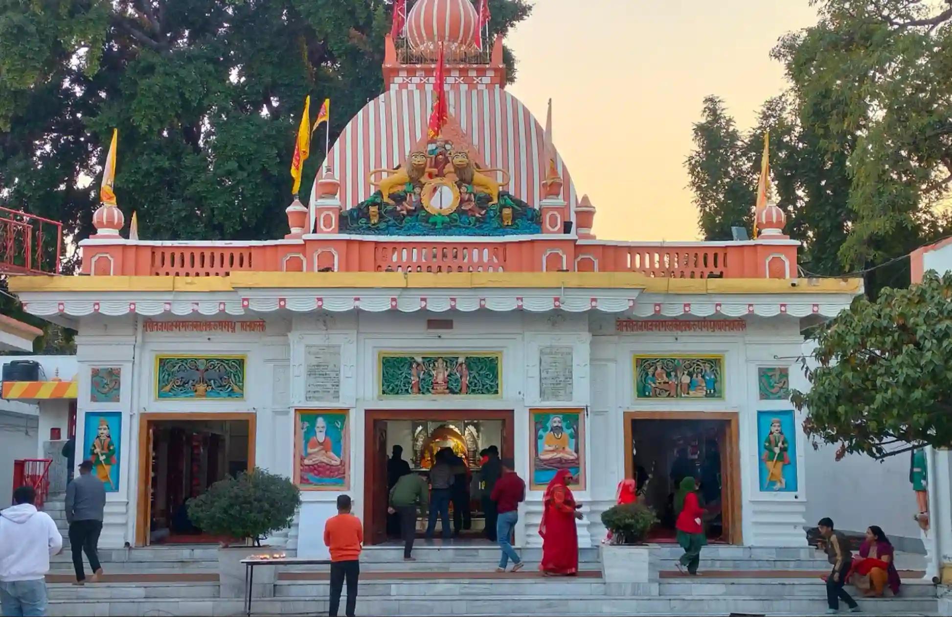 Aliganj Hanuman Temple, Lucknow, Uttar Pradesh Aliganj Hanuman Temple, Lucknow, Uttar Pradesh