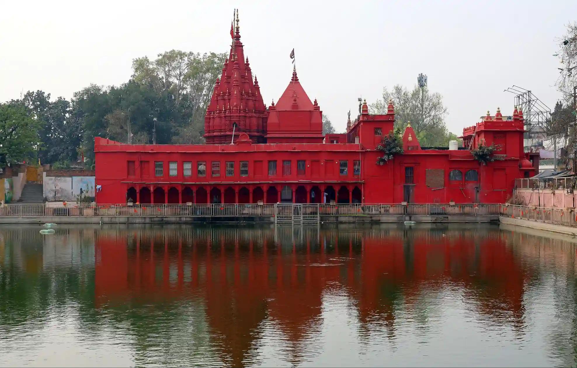 श्री दुर्गा कुंड मंदिर, काशी, उत्तर प्रदेश श्री दुर्गा कुंड मंदिर, काशी, उत्तर प्रदेश
