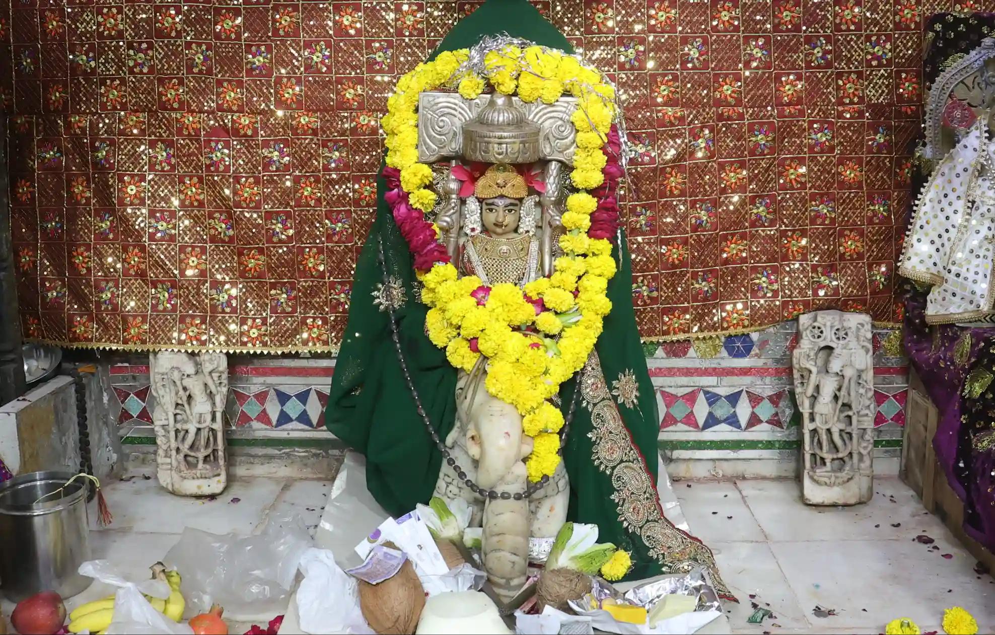 Shri Gajalakshmi Temple, Ujjain, Madhya Pradesh Shri Gajalakshmi Temple, Ujjain, Madhya Pradesh