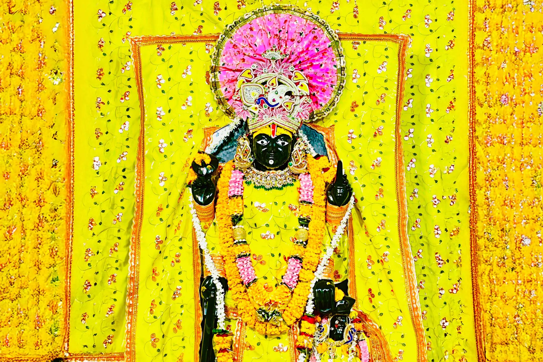 Shri Dirgh Vishnu Temple, Mathura, Uttar Pradesh Shri Dirgh Vishnu Temple, Mathura, Uttar Pradesh