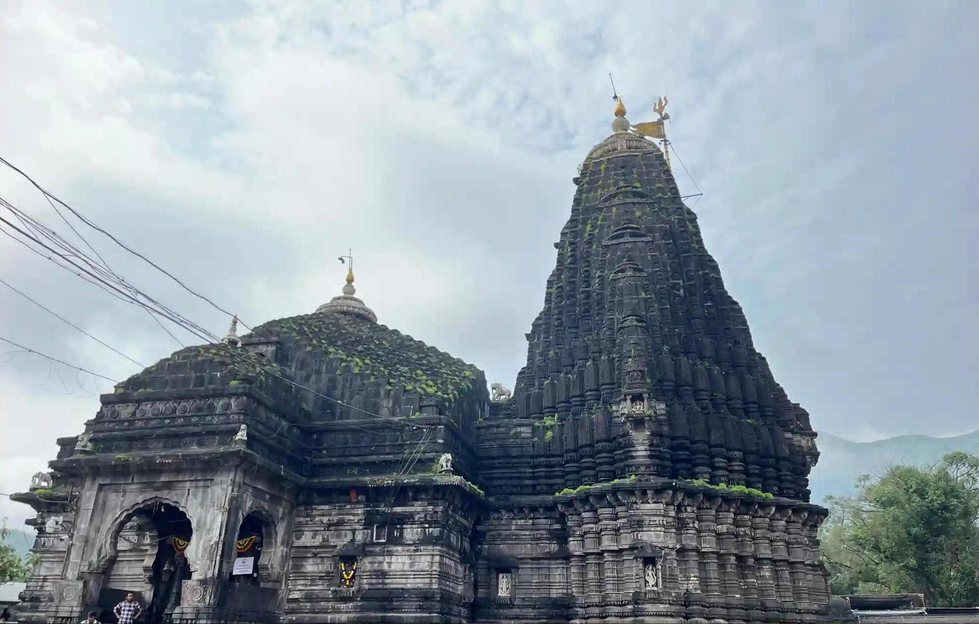 Shri Trimbakeshwar Jyotirlinga Temple,Nashik, Maharashtra Shri Trimbakeshwar Jyotirlinga Temple,Nashik, Maharashtra