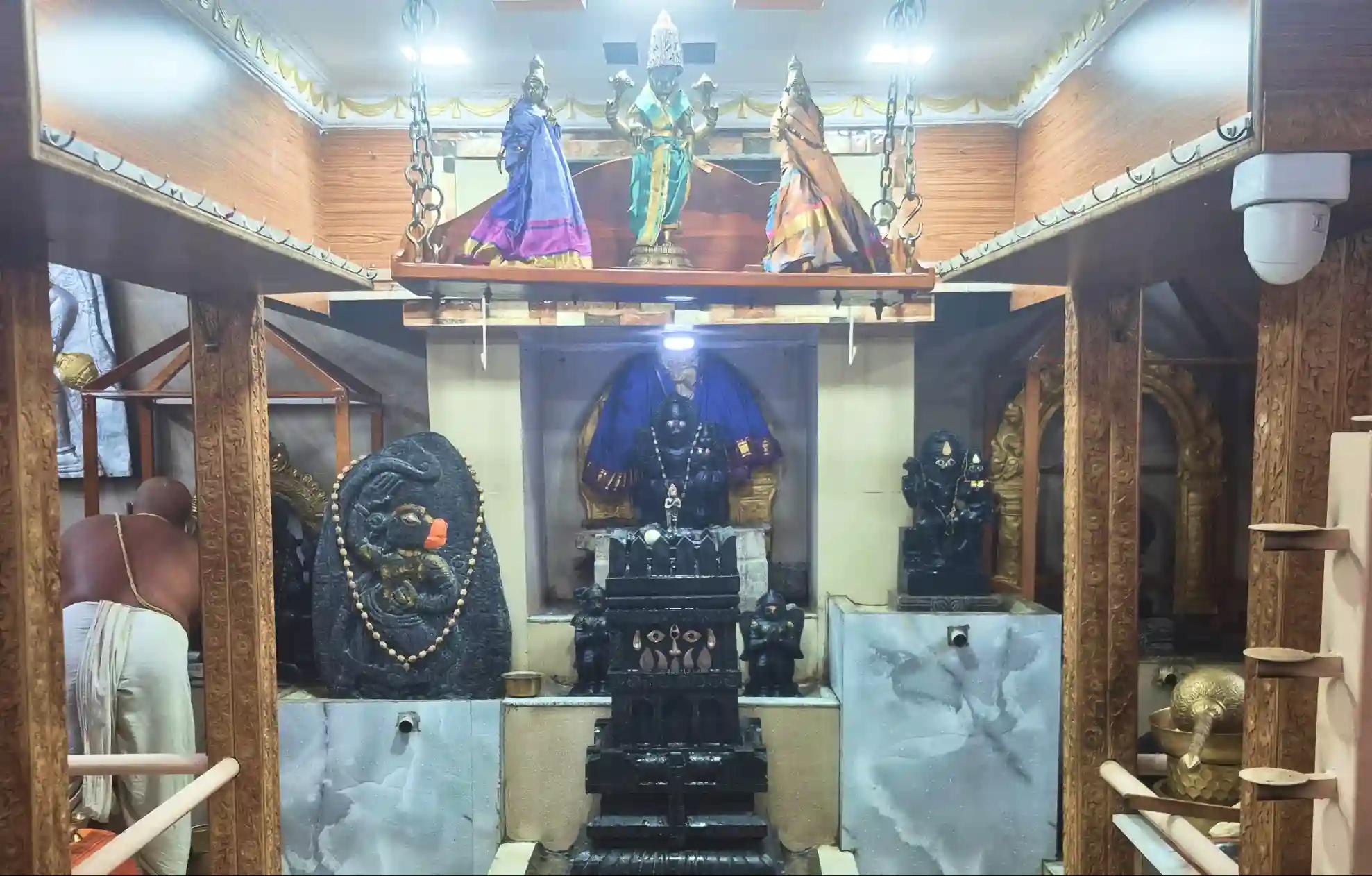 Raghavendra Swamy Mutt, Bashettihalli, Bangalore Raghavendra Swamy Mutt, Bashettihalli, Bangalore