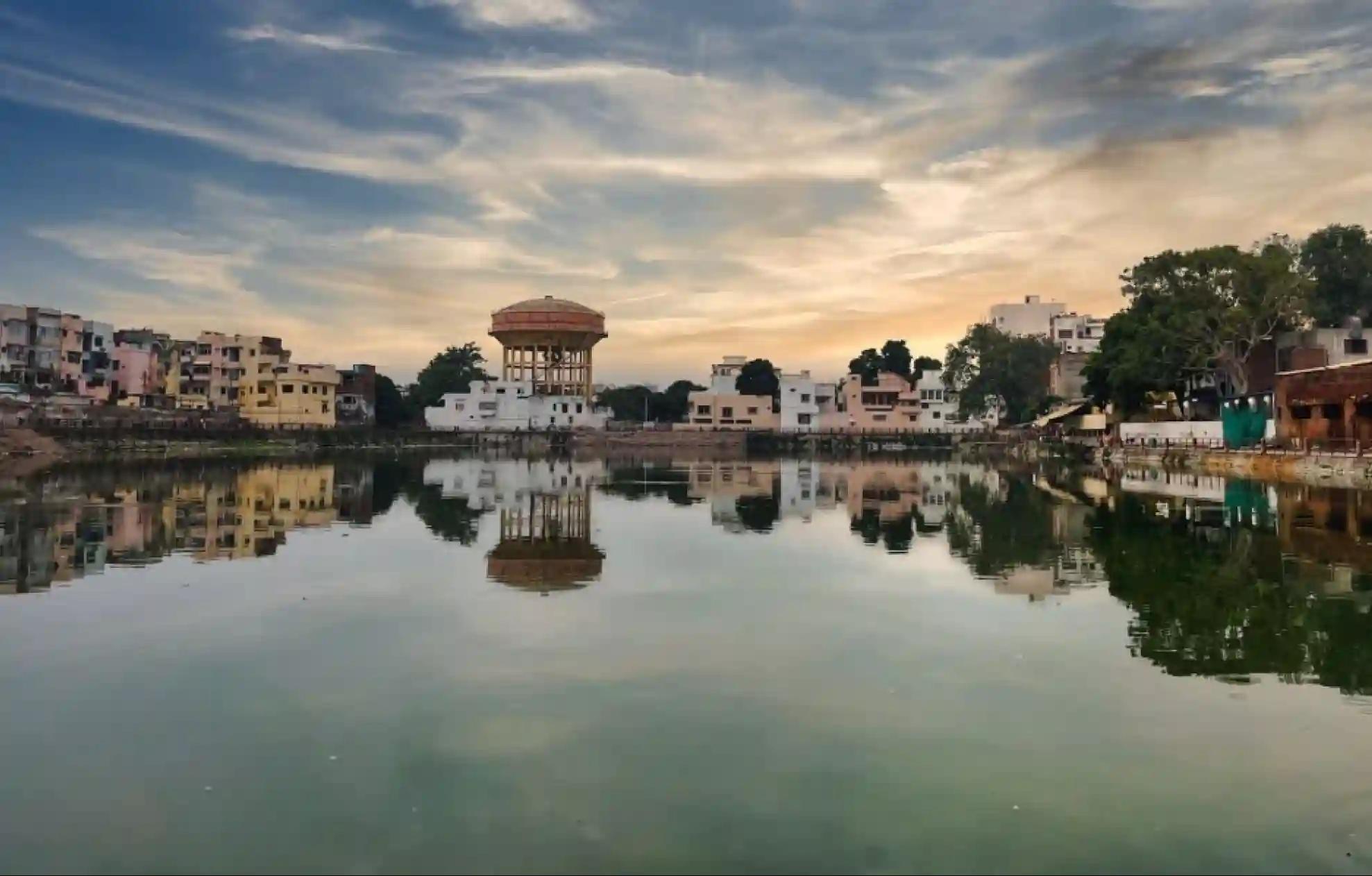 ಪಿಶಾಚ ಮೋಚನ ಕುಂಡ, ಕಾಶಿ, ಉತ್ತರ ಪ್ರದೇಶ ಪಿಶಾಚ ಮೋಚನ ಕುಂಡ, ಕಾಶಿ, ಉತ್ತರ ಪ್ರದೇಶ