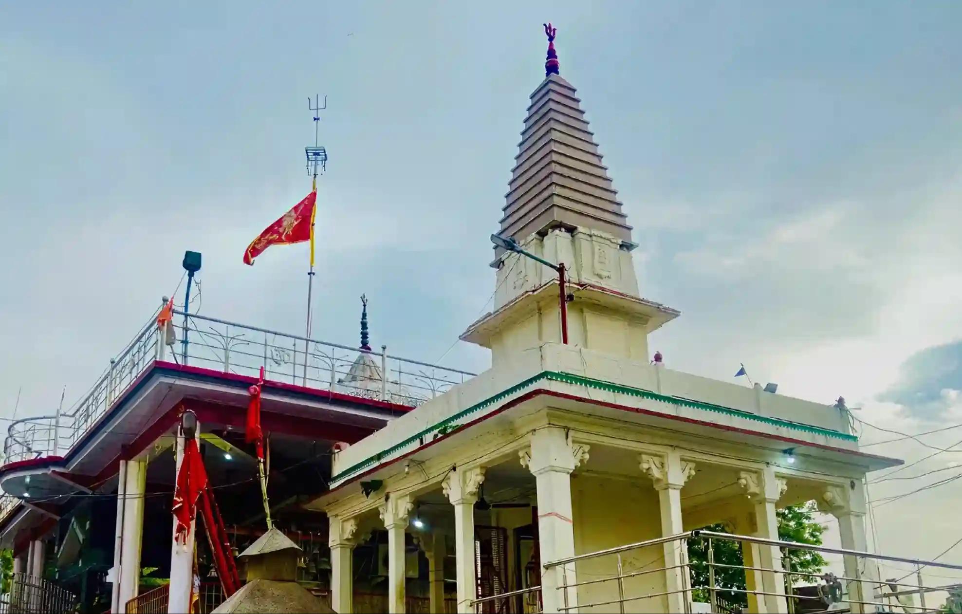 Shri Someshwar Mahadev Temple, Prayagraj, Uttar Pradesh Shri Someshwar Mahadev Temple, Prayagraj, Uttar Pradesh