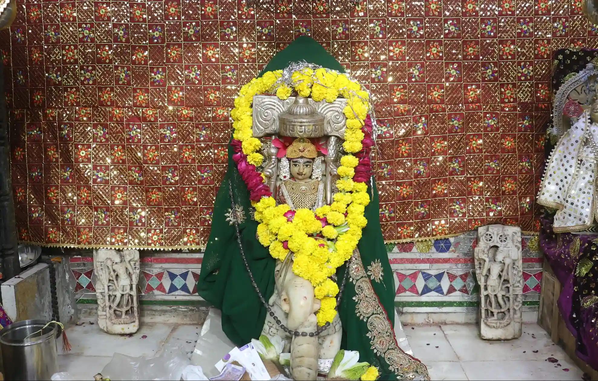 ಶ್ರೀ ಗಜಲಕ್ಷ್ಮಿ ದೇವಾಲಯ, ಉಜ್ಜಯಿನಿ ಶ್ರೀ ಗಜಲಕ್ಷ್ಮಿ ದೇವಾಲಯ, ಉಜ್ಜಯಿನಿ
