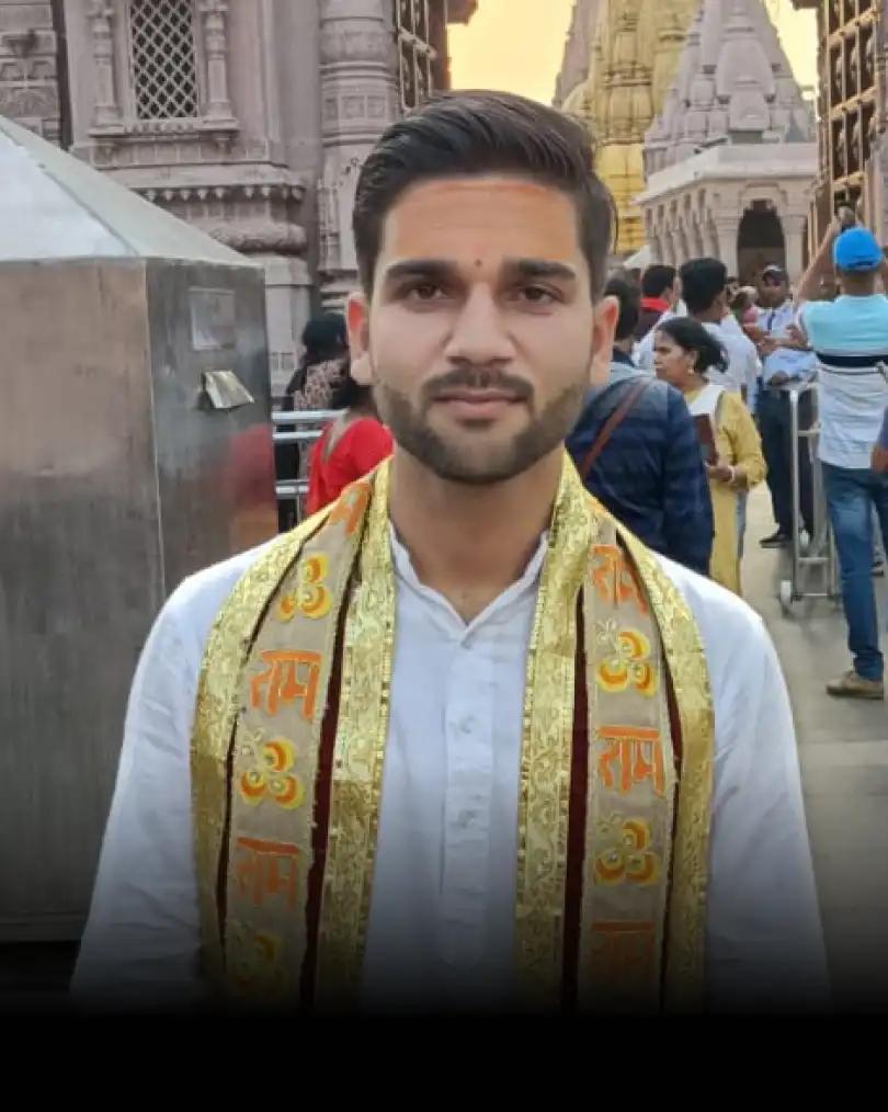 Pandit Saurabh Gautam Varanasi • Exp : 4 years Pandit Saurabh Gautam Varanasi • Exp : 4 years